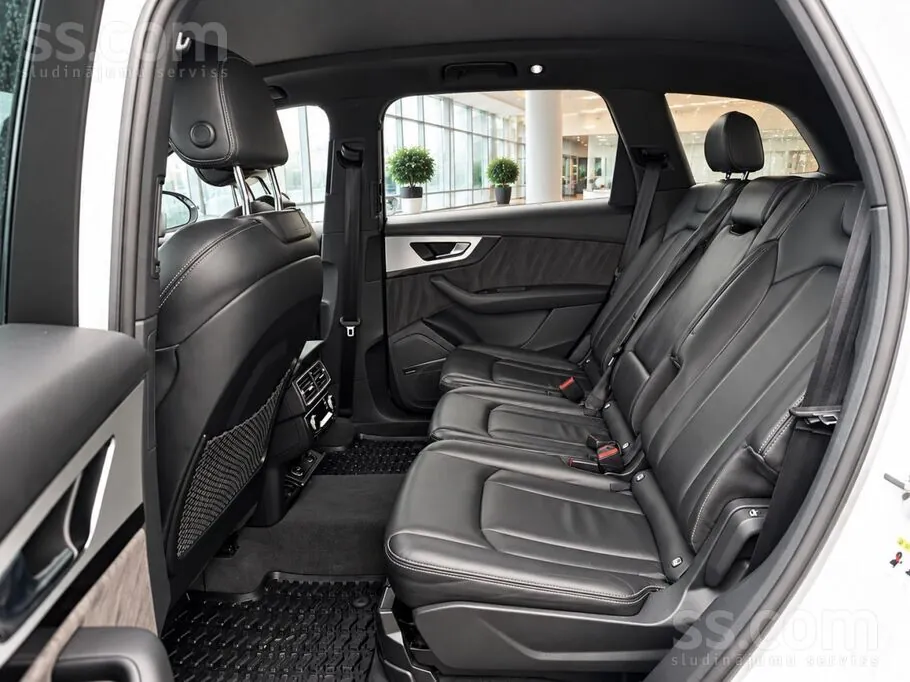 Audi Q7 2016 photo 5