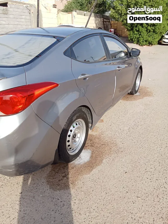 Hyundai Elantra 2013 photo 4