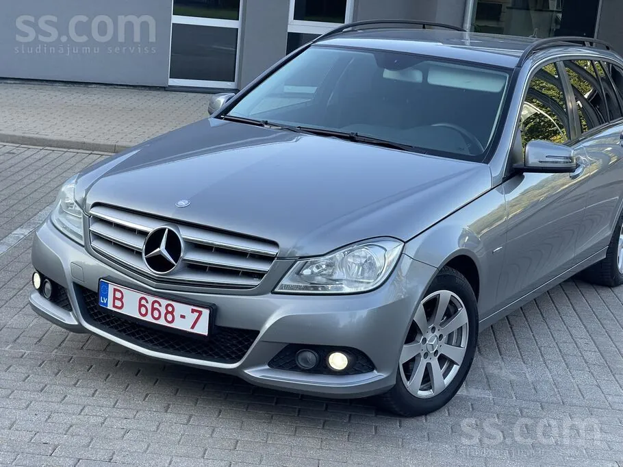 Mercedes-Benz C220 2011 photo 5