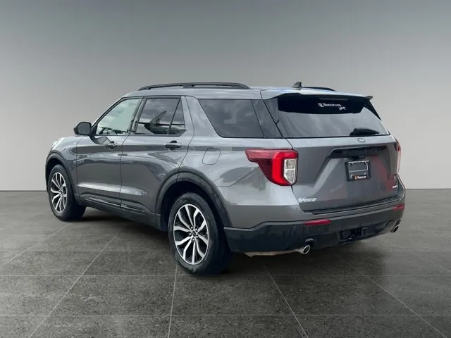Ford Explorer 2022 photo 4