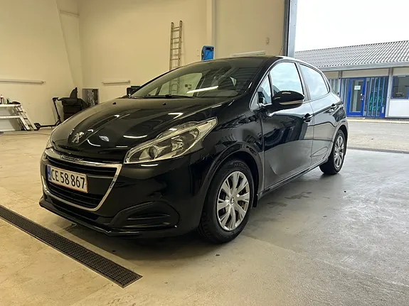 Peugeot 208 2018 photo 2