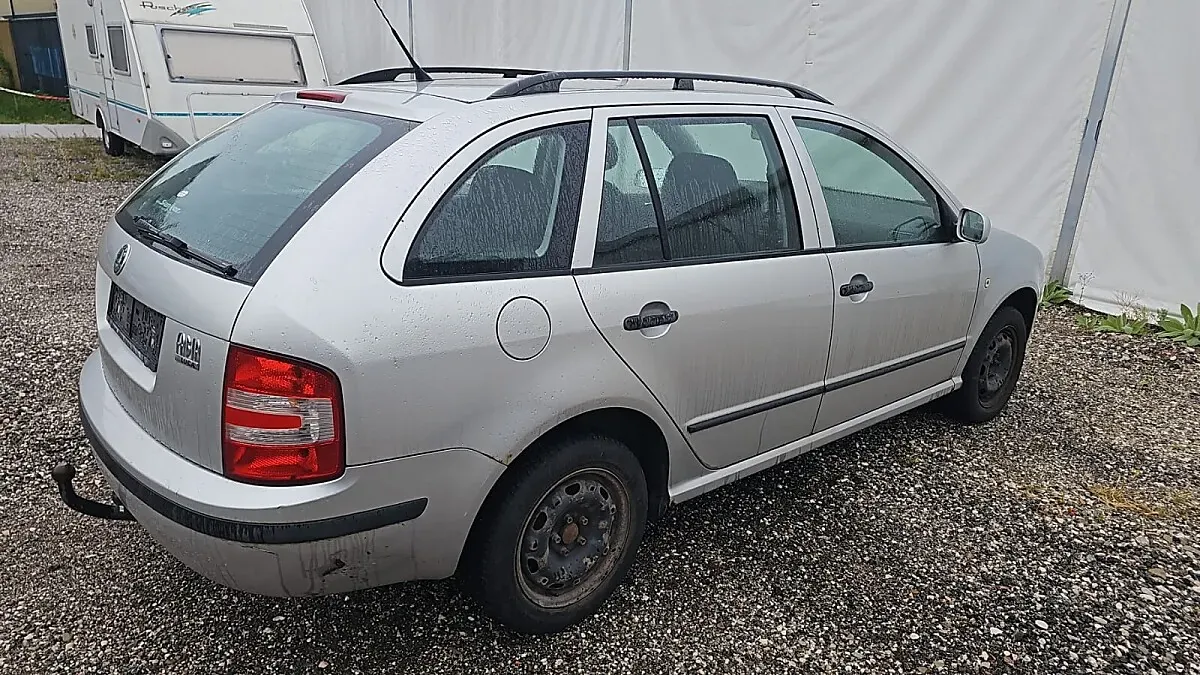 Skoda Fabia 2006 photo 3