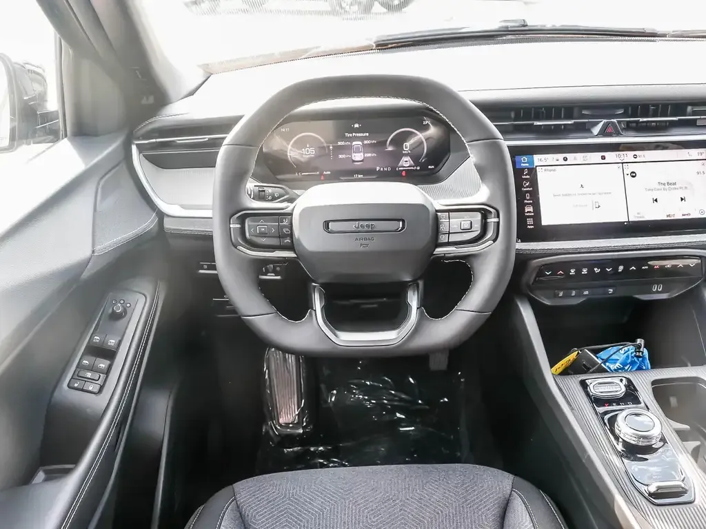 Jeep Cherokee 2026 photo 4