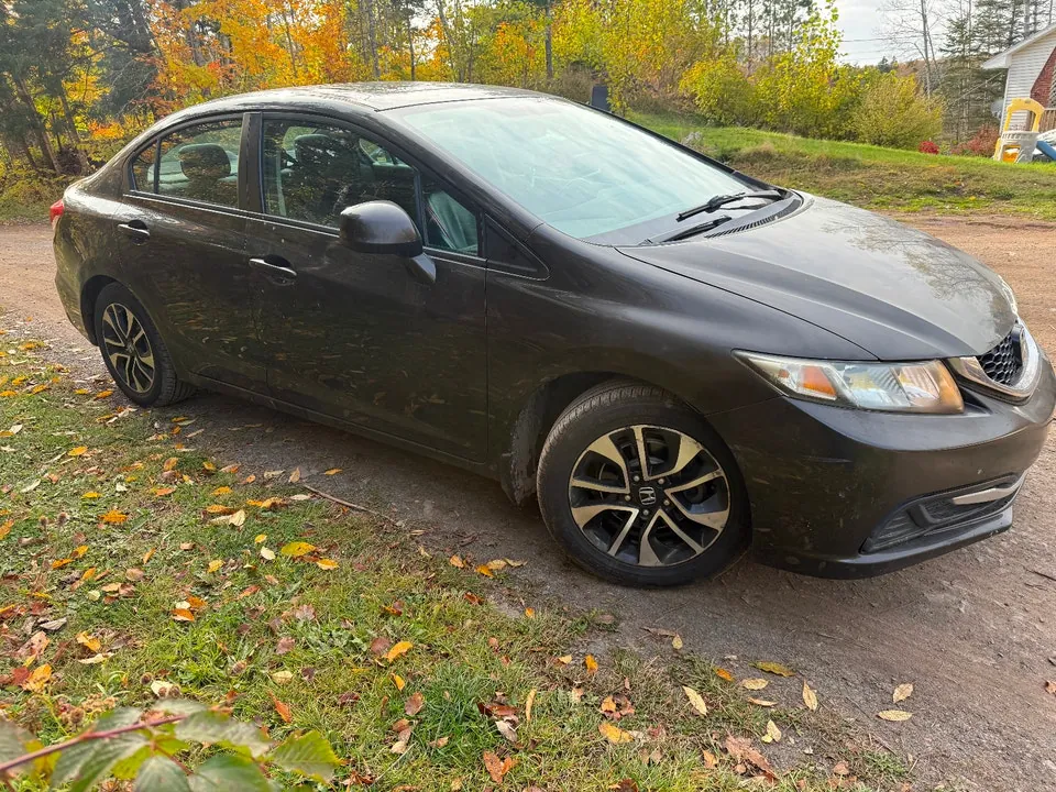 Honda Civic 2013 photo 3