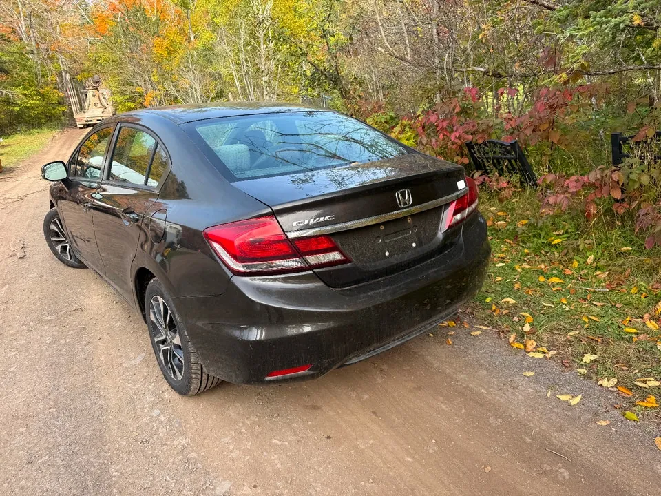 Honda Civic 2013 photo 4