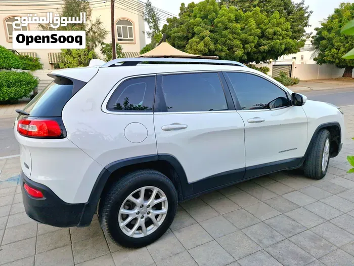 Jeep Cherokee 2015 photo 2