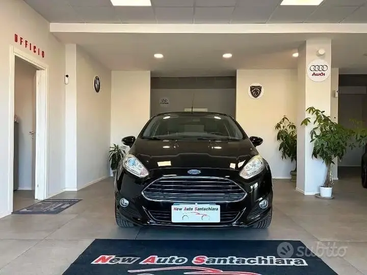 Ford Fiesta 2013 photo 2