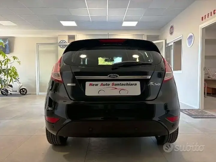 Ford Fiesta 2013 photo 4