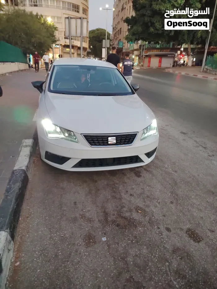 Seat Leon 2020 photo 2