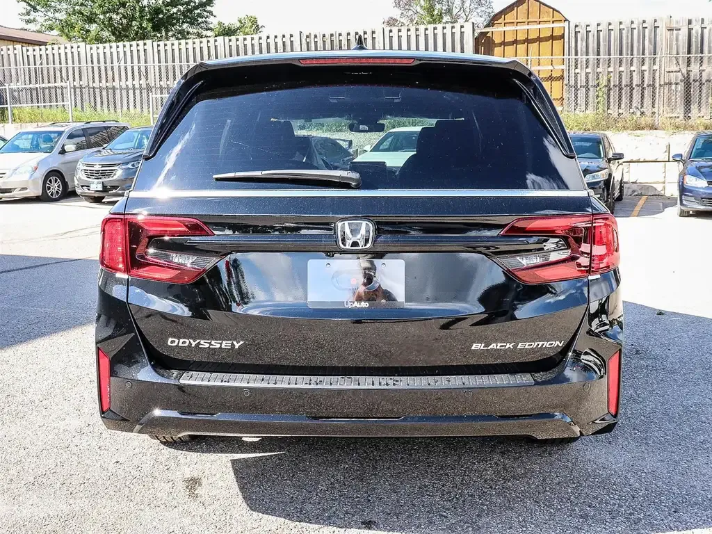 Honda Odyssey 2027 photo 4