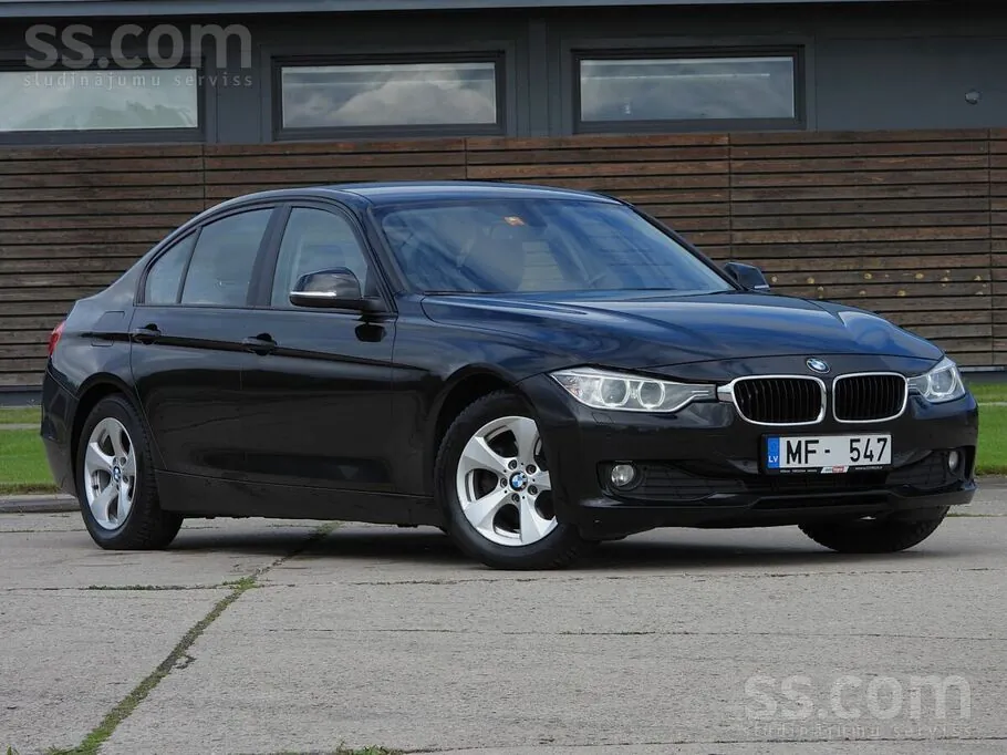 BMW 320 2015 photo 3