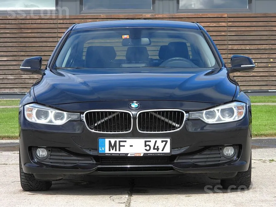 BMW 320 2015 photo 2