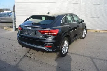 Audi Q3 2021 photo 3