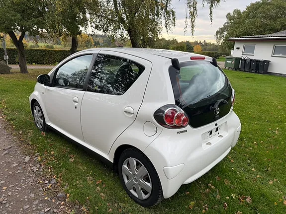 Toyota Aygo 2010 photo 5