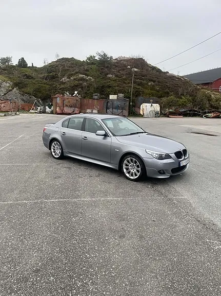 BMW 520I 2005 photo 2
