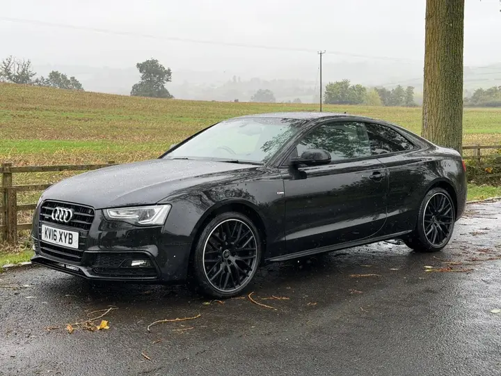 Audi A5 2016 photo 2