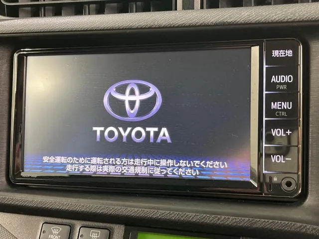 Toyota Aqua G 2012 photo 4