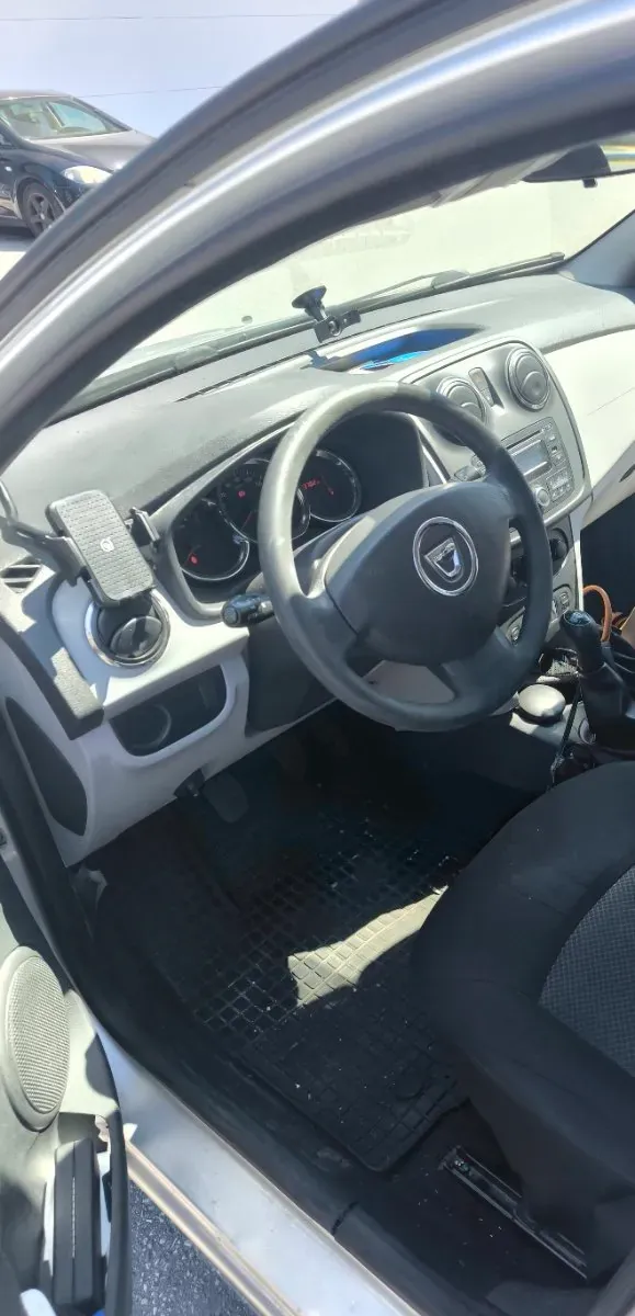 Dacia Logan 2014 photo 3