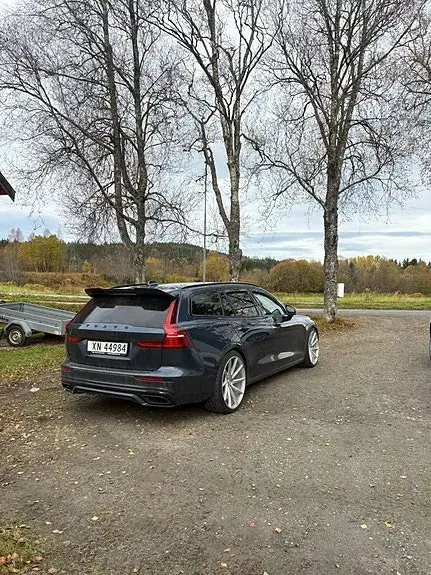 Volvo V60 2020 photo 2