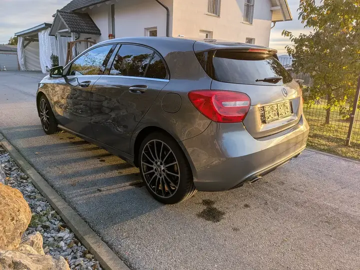Mercedes-Benz A-Class 2015 photo 3