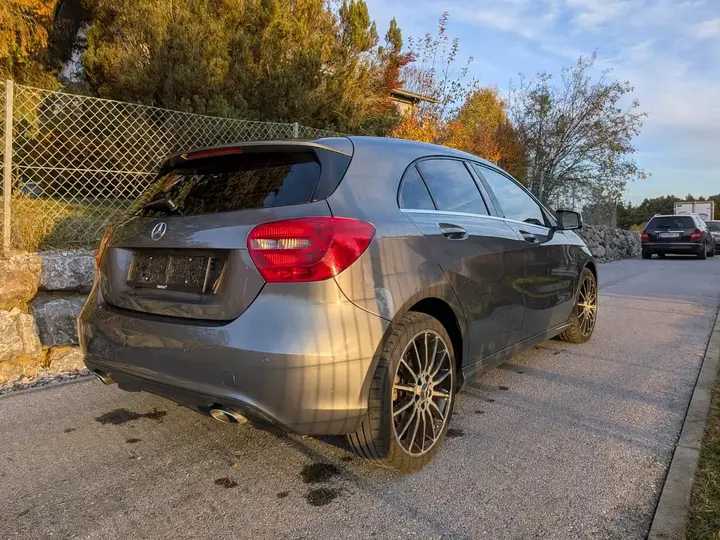 Mercedes-Benz A-Class 2015 photo 2