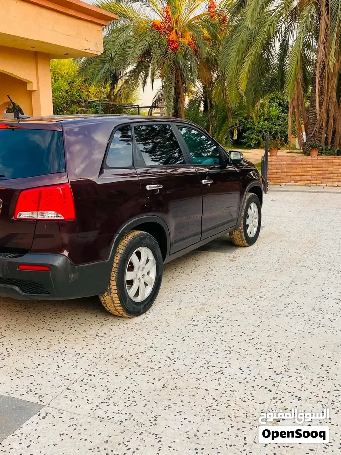 Kia Sorento 2012 photo 2