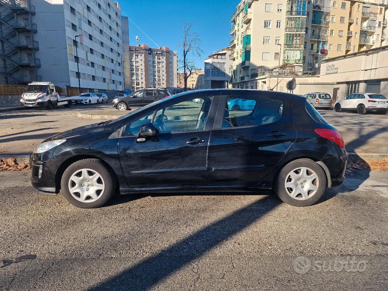 Peugeot 308 2010 photo 4