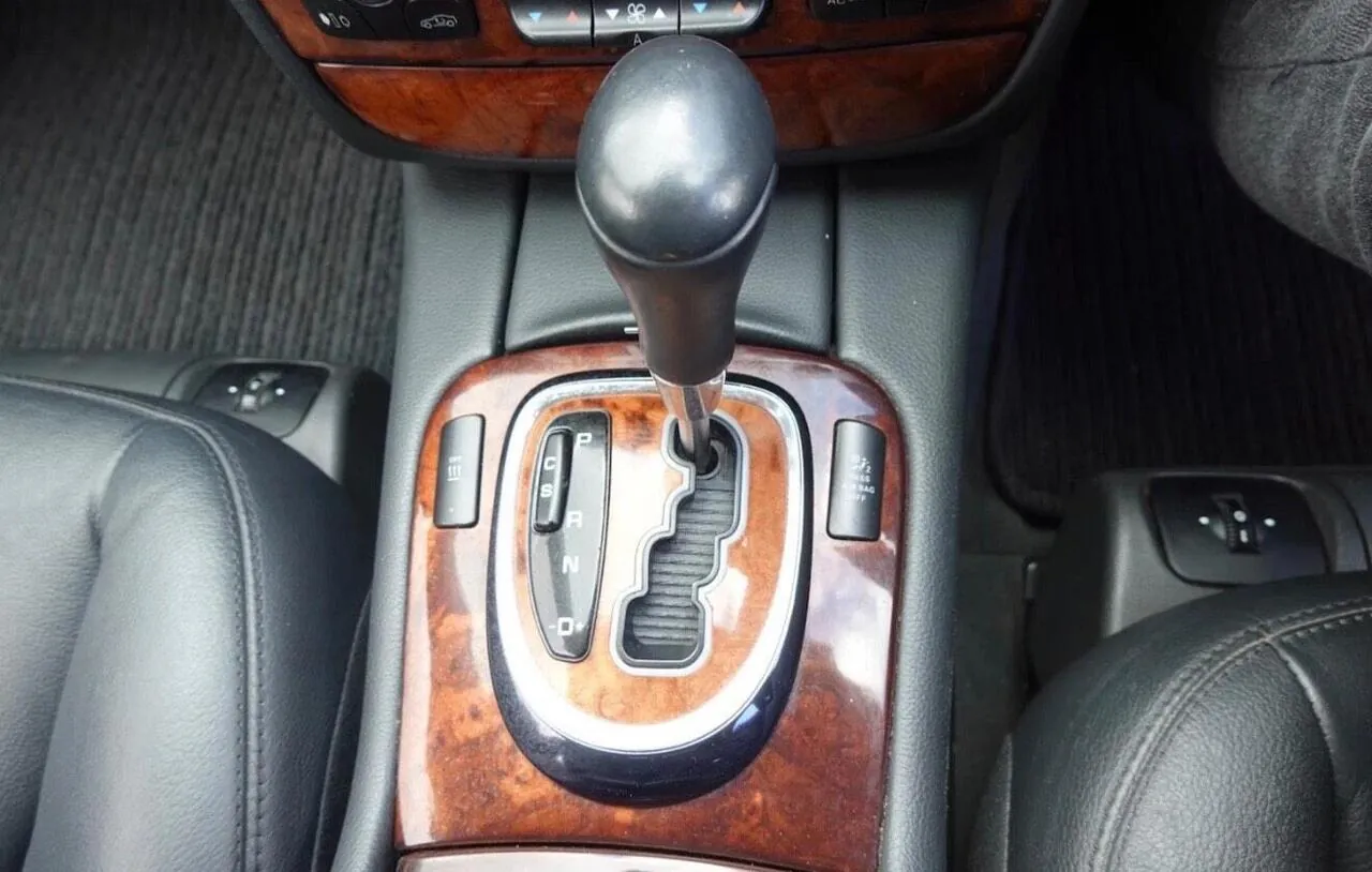 Mercedes-Benz S-Class 2005 photo 3