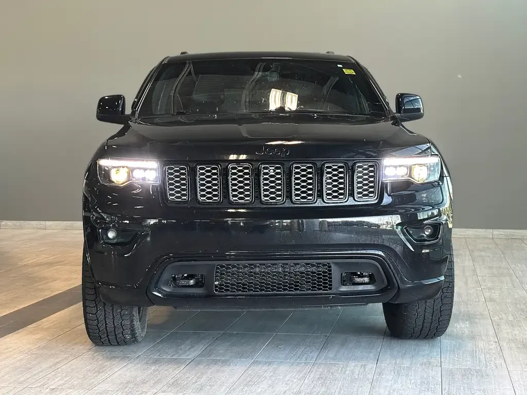 Jeep Grand Cherokee 2018 photo 3