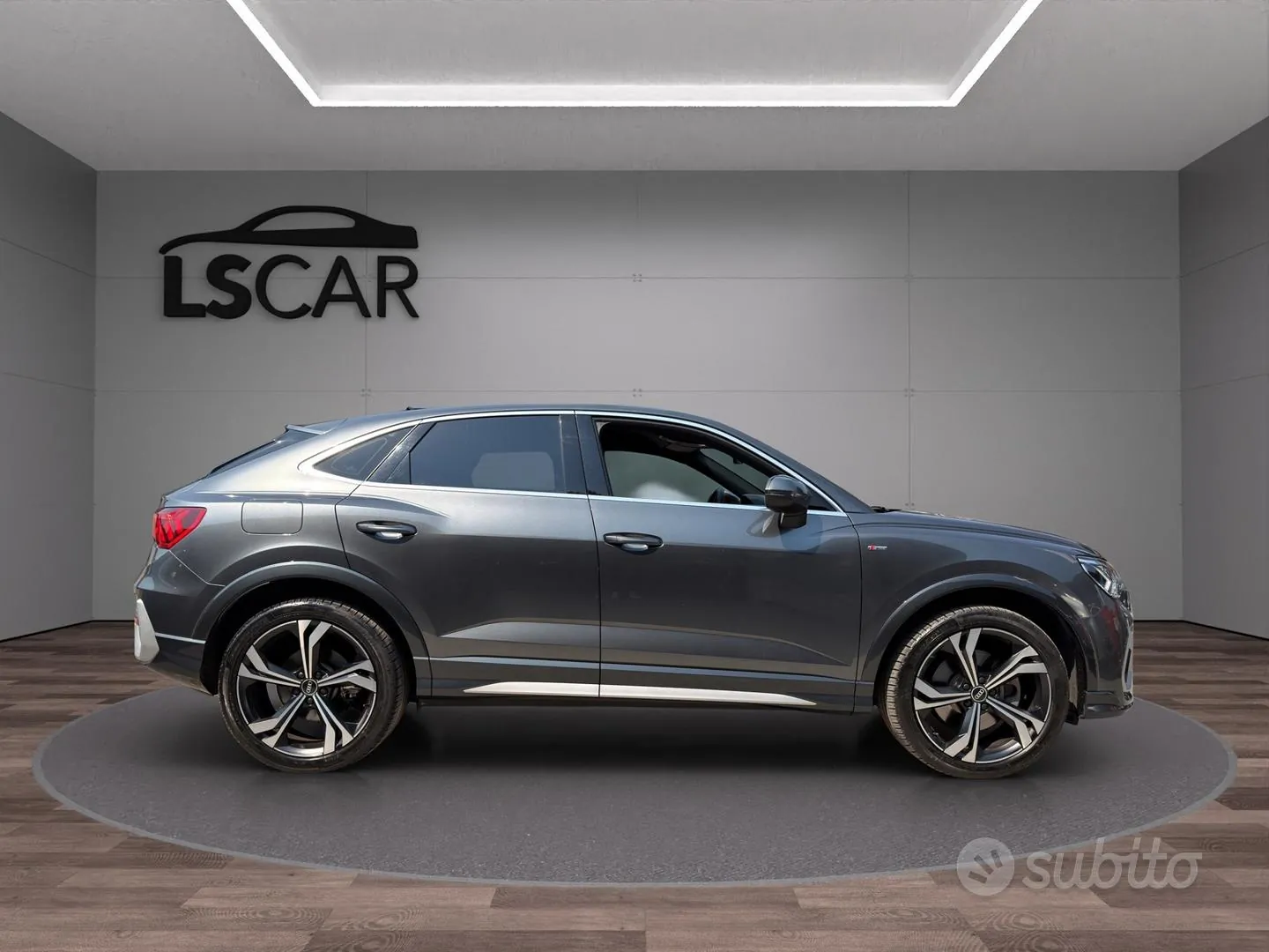 Audi Q3 2021 photo 2