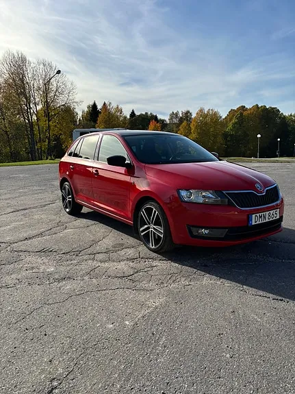 Skoda Rapid Spaceback 2015 photo 2