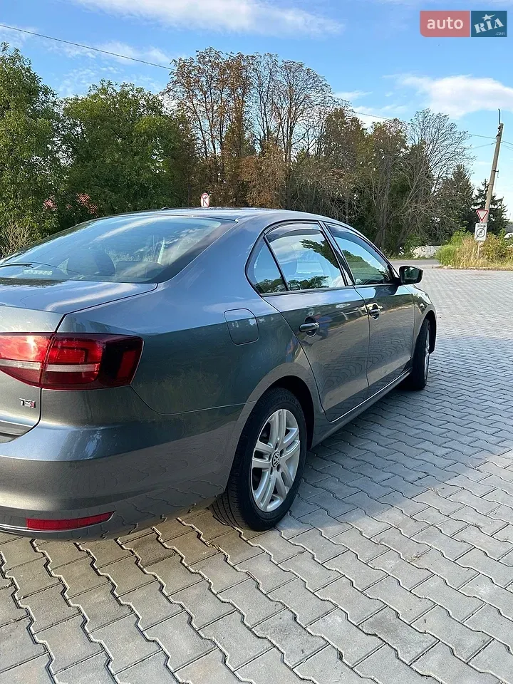 Volkswagen Jetta 2017 photo 4
