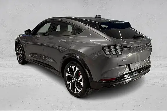 Ford Mustang Mach-E 2023 photo 3