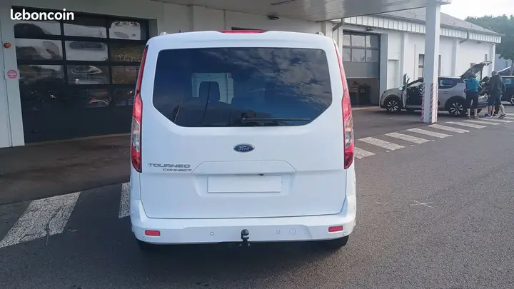 Ford Tourneo Connect 2021 photo 4