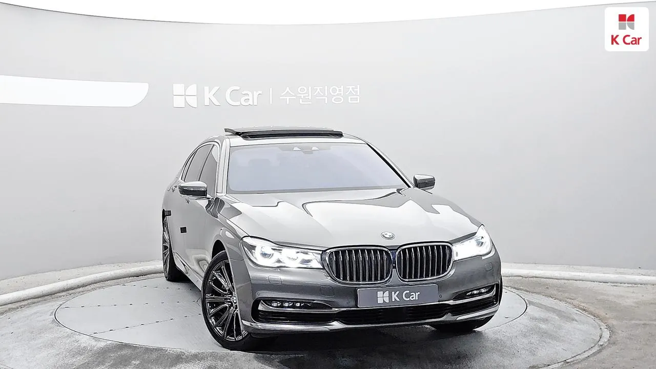 BMW 7 Series 2017 photo 3