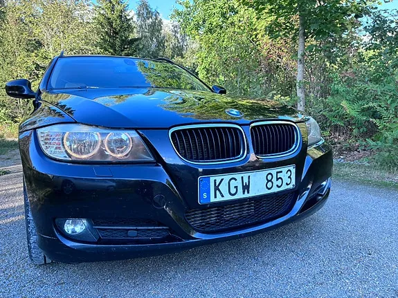 BMW 320D 2009 photo 4