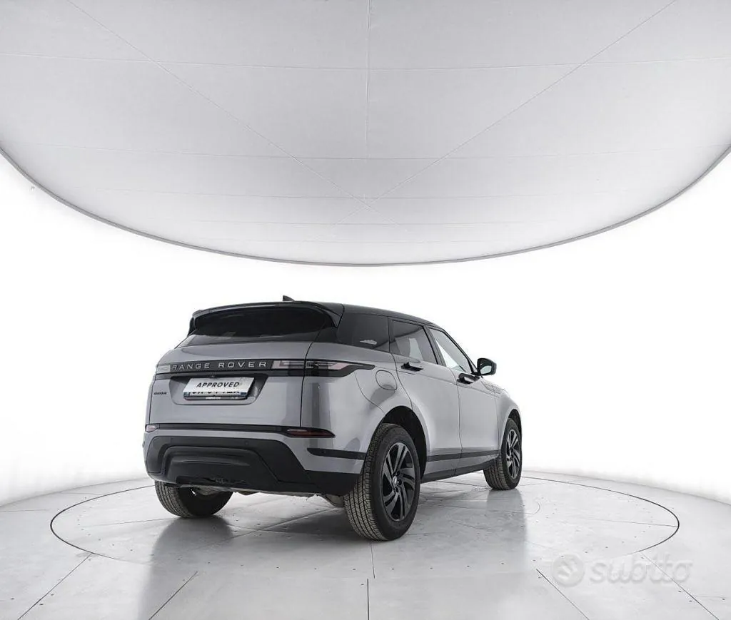 Land Rover Range Rover Evoque 2024 photo 2
