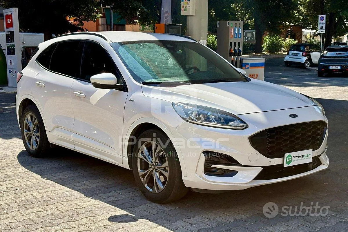 Ford Kuga 2022 photo 3