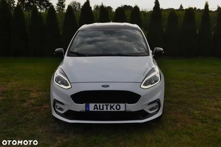 Ford Fiesta 2018 photo 2
