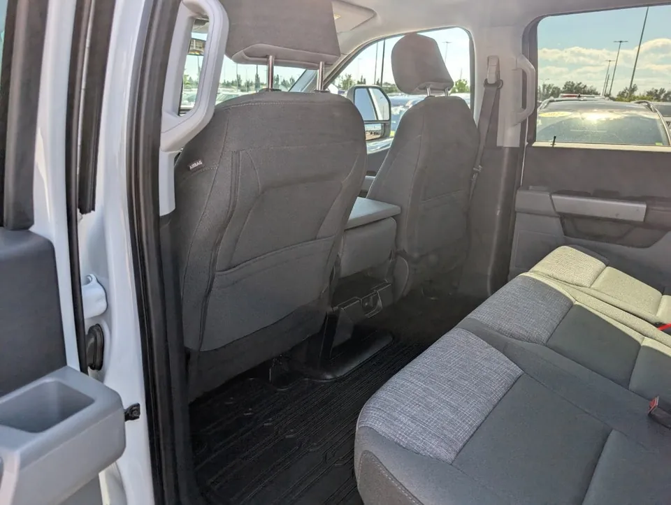 Ford Super Duty F-350 2025 photo 3