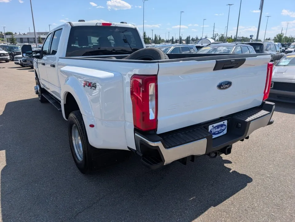 Ford Super Duty F-350 2025 photo 5