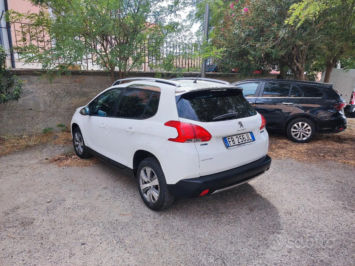Peugeot 2008 2015 photo 2
