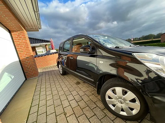 Nissan Note 2014 photo 3