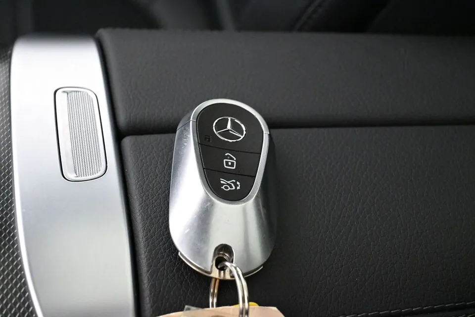 Mercedes-Benz Glc 2025 photo 5