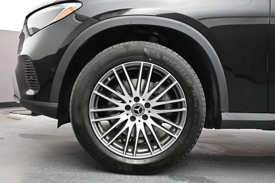 Mercedes-Benz Glc 2025 photo 4