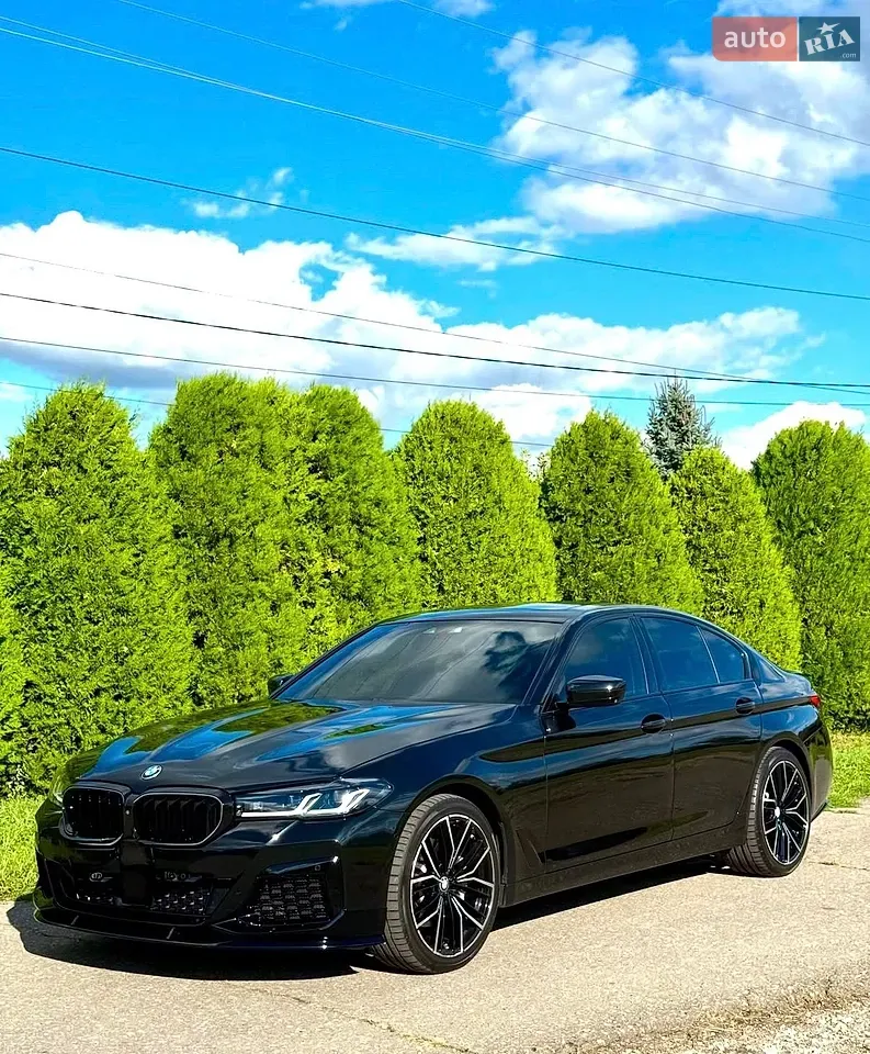 BMW 5 Series 2018 photo 2