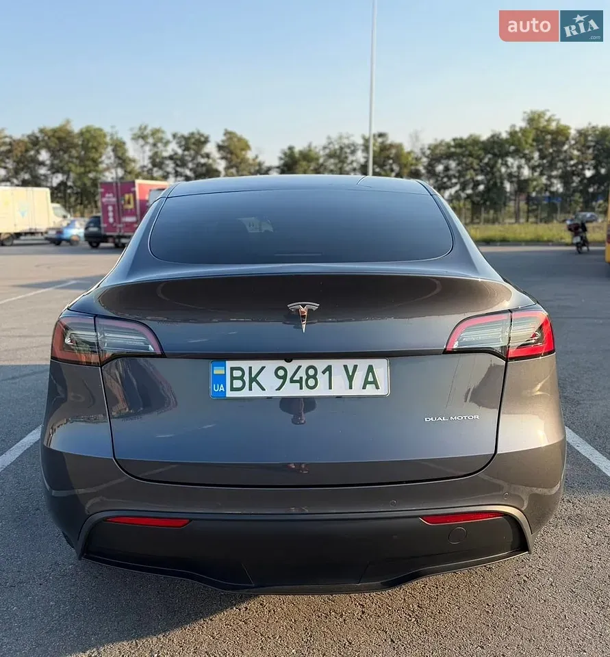 Tesla Model Y 2022 photo 5