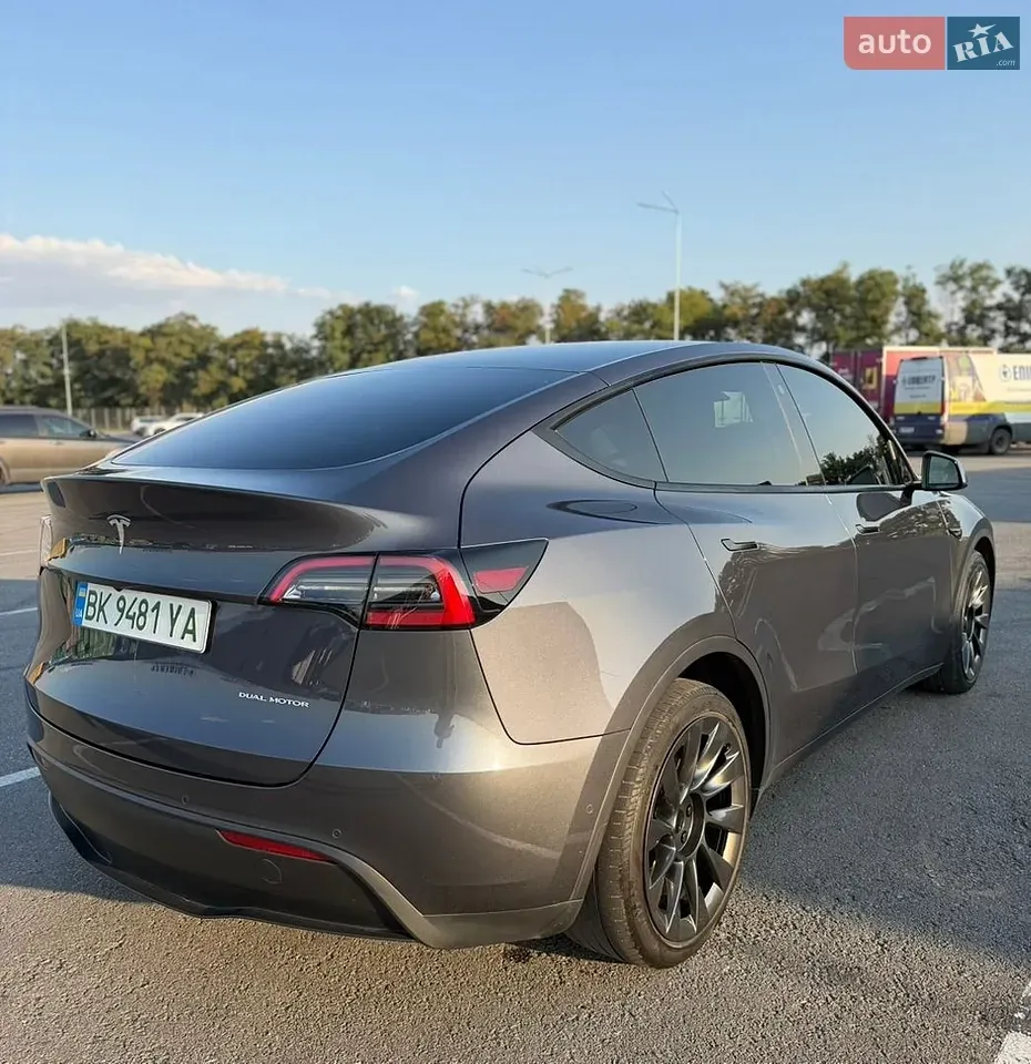 Tesla Model Y 2022 photo 4