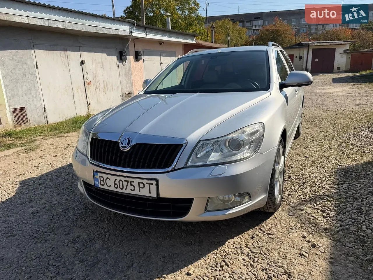 Skoda Octavia 2009 photo 2