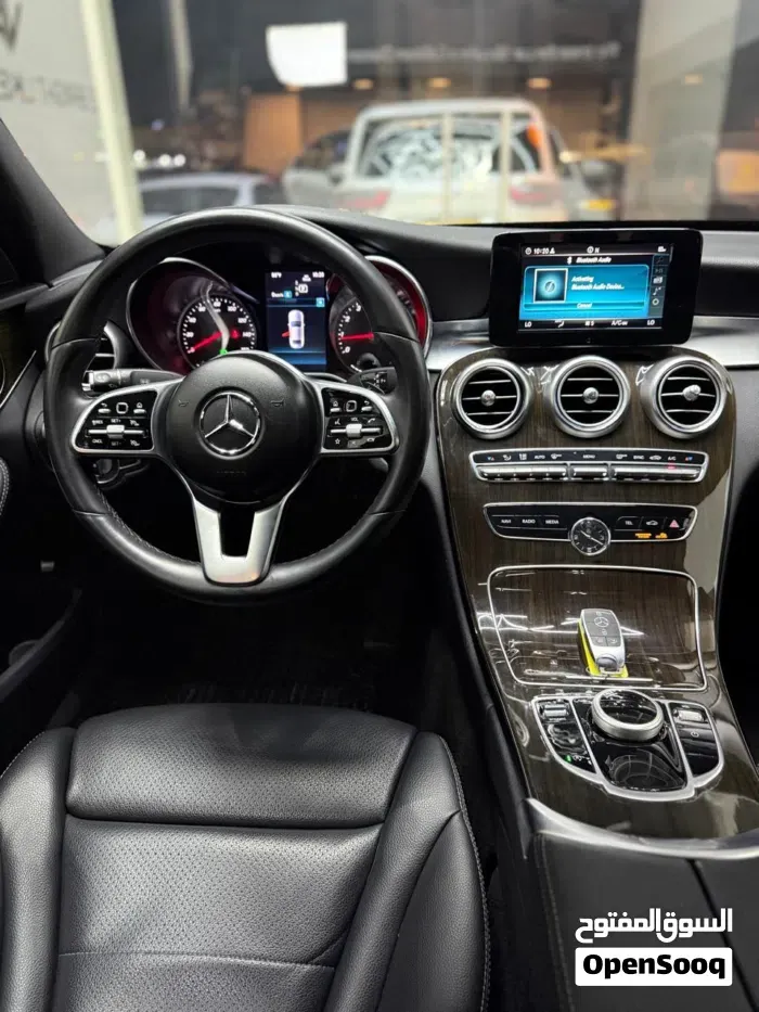 Mercedes-Benz C300